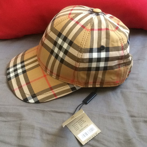 Burberry Other - Burberry Vintage Check Cap